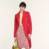 Koleksi Versace Resort 2025 karya Donatella Versace, menangkap kebutuhan generasi baru yang menginginkan lebih dari dunia mode. Versace mengusung warna-warna cerah nan eklektik. Foto: Dok. Versace.