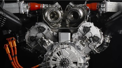 Penuh Urat, Ini Wujud Mesin Hybrid V8 Twin-Turbo Lamborghini yang Super Gahar