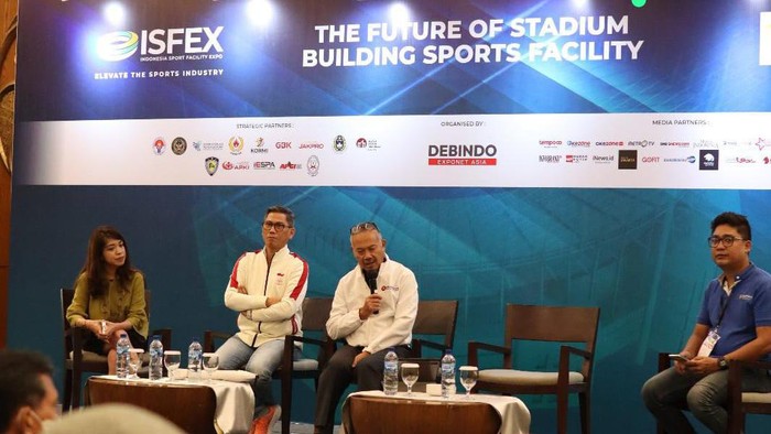 Kementerian Pemuda dan Olahraga (Kemenpora) bersama Komite Olimpiade Indonesia (KOI) melakukan kolaborasi dengan PT Datra Internusa untuk mendorong fasilitas olahraga. Ini dilakukan untuk meningkatkan prestasi atlet-atlet kebanggaan Tanah Air.