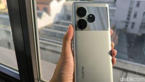 Penampakan Realme GT 6, Flagship Killer yang Rilis 20 Juni
