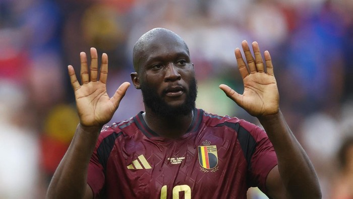 Soccer Football - Euro 2024 - Group E - Belgium v Slovakia - Frankfurt Arena, Frankfurt, Germany - June 17, 2024 Belgiums Romelu Lukaku reacts after the match REUTERS/Lee Smith