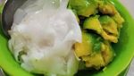 Slurpp! 20 Es Teler Manis Segar Ada di Sini
