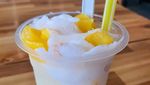 Slurpp! 20 Es Teler Manis Segar Ada di Sini