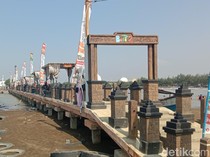 Melihat Kekayaan Pantai Bali Indramayu yang Memanjakan Mata