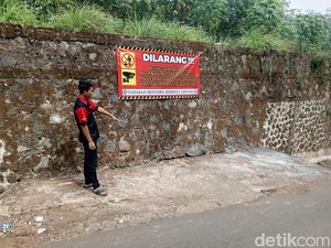 Maaf dari Ferawati Usai Warga Beri Hadiah Tumpukan Sampah