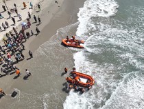 Basarnas Evakuasi Korban Tenggelam di Pantai Taipa Sultra