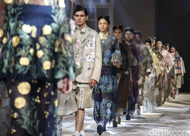 Inilah koleksi Biyan Waatmadja yang bertempat di InterContinental Pondok Indah Jakarta, Selasa[18/6/2024]. Foto: Pradipta Utama/detikcom.