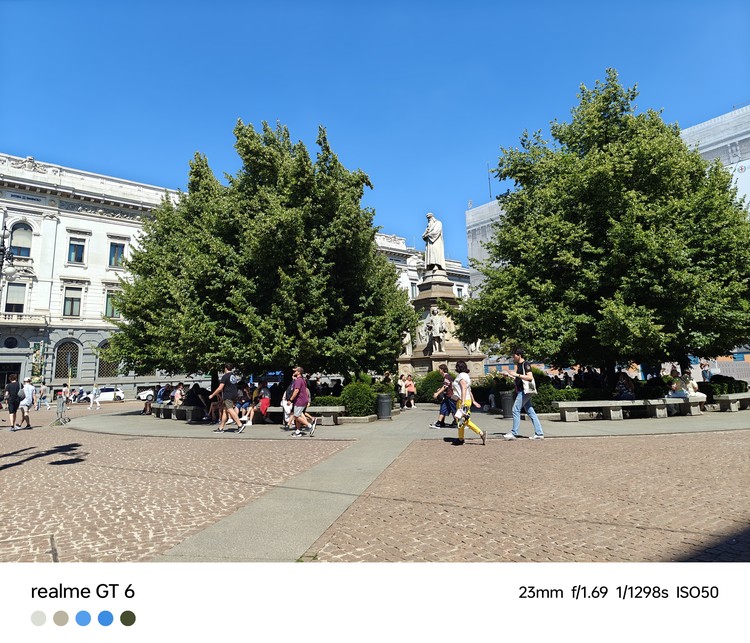 Hasil foto Realme GT 6