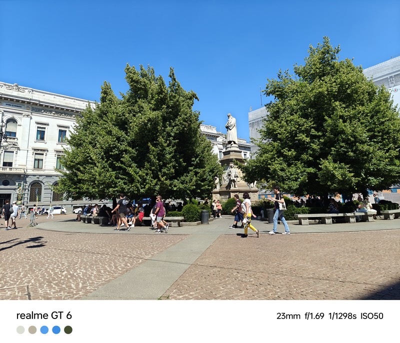 Hasil foto Realme GT 6