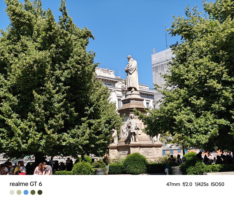 Hasil foto Realme GT 6