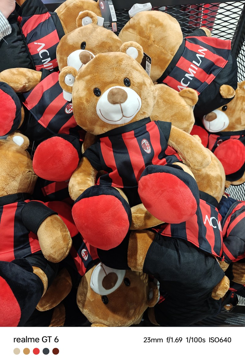 Hasil foto Realme GT 6