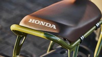 Desain Honda Ruckus memang sangat radikal untuk dipakai harian. Tunggangan itu seperti model konsep yang belum siap dipasarkan secara massal. Namun, di situlah letak istimewanya motor tersebut. Foto: Doc. Honda Powersport USA.
