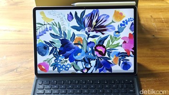 Soal dapur pacunya, MatePad 11.5 S disokong chipset Snapdragon 7 Gen 1 yang dipadukan RAM 8 GB. Memori internal yang tersedia punya kapasitas hingga 256 GB. Foto: Adi Fida Rahman/detikINET