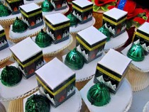 17 Rekomendasi Oleh-oleh Haji, dari Alat Ibadah sampai Makanan Khas Arab