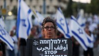 Mereka juga meminta diakhirinya perang dengan Hamas.  