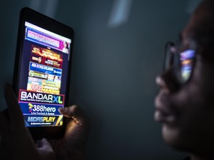 3 Cara Blokir Situs Judi Online di Handphone, Mudah dan Efektif