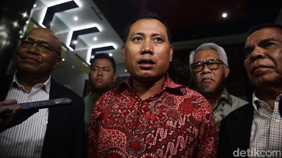 Kusnadi Staf Hasto Diperiksa KPK Selama 8 Jam