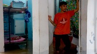 Tiga wisma hunian warga binaan, klinik, dan ruangan kantor lapas terendam banjir.