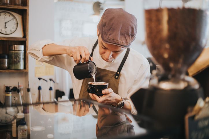 Ngopi di kafe