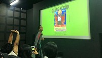 Selain menikmati berbagai peninggalan fisik seperti kostum, kaset, dan tulisan lirik lagu, pengunjung juga dapat mengikuti rangkaian program menarik yang diselenggarakan selama pameran berlangsung, salah satunya movie screening. Pada movie screening penonton bisa menyaksikan film-film legendaris yang dibintangi Benyamin S. Penayangan film dijadwalkan setiap hari Minggu pukul 14.00 WIB. Dengan judul-judul film sebagai berikut : Biang Kerok (1972) pada 9 Juni 2024, Drakula Mantu (1974) pada 16 Juni 2024, Raja Copet (1977) pada 23 Juni 2024 dan Betty Bencong Slebor (1978) pada 30 Juni.  