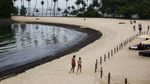 Pantai Sentosa Singapura Ditutup gegara Tumpahan Minyak, Begini Kondisinya