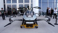 Tidak seperti kebanyakan drone konsumen dengan empat motor, X2 adalah sebuah octocopter, memberikan daya dorong ekstra dan redundansi. Jika terjadi kerusakan motor, parasut internal menjamin keamanan.  