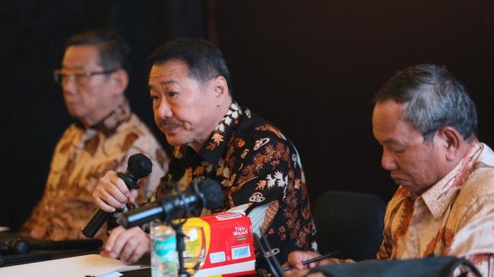 Penjualan Sepeda dan Motor Listrik Terus Meningkat Penjualan sepeda listrik dan motor listrik terus meningkat. Hal ini berdampak positif bagi produsen sepeda dan motor listrik.