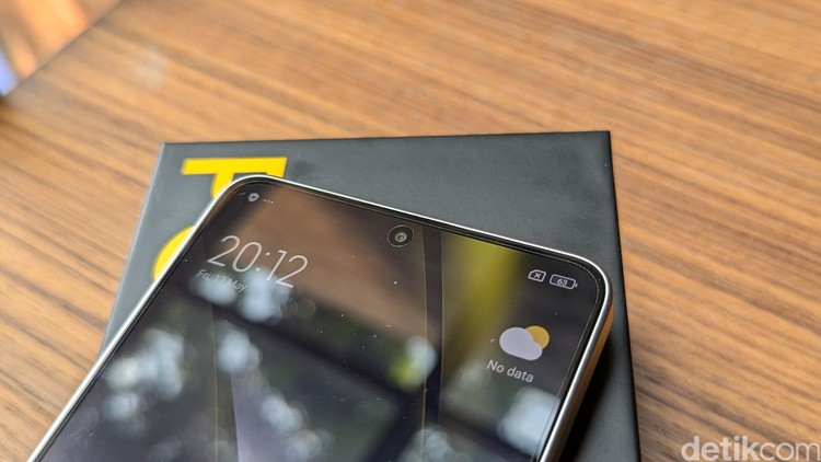 Poco F6