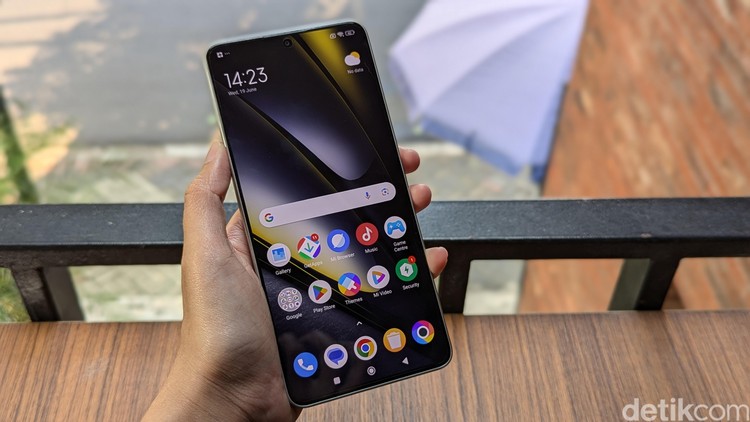 Poco F6