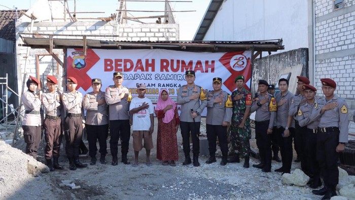 Polres Lamongan bedah rumah