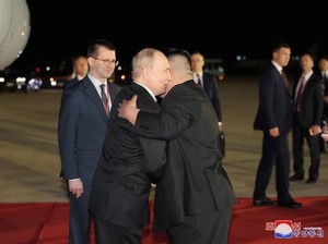 Bertemu di Pyongyang, Putin-Kim Jong Un Sepakat Perkuat Hubungan