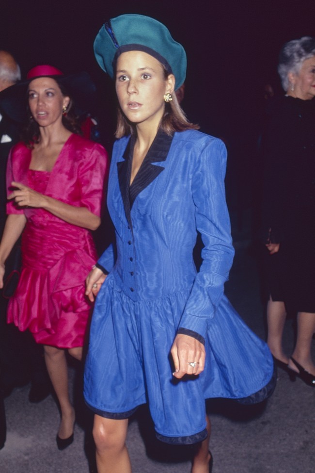 Saat muda, Putri Kalina tampil feminin. Inilah penampilannya di tahun ‘80-an yang jauh berbeda dari saat ini. Foto: Getty Images