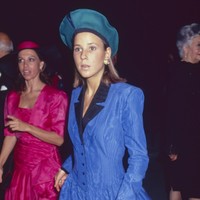 Saat muda, Putri Kalina tampil feminin. Inilah penampilannya di tahun ‘80-an yang jauh berbeda dari saat ini. Foto: Getty Images