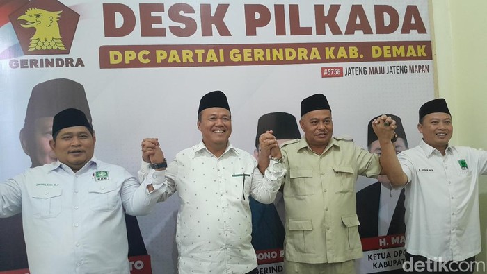 Rombongan pengurus DPC PKB Demak mendatangi Kantor DPC Gerindra Demak, Rabu (19/6/2024). PKB meminang Ketua Gerindra Maskuri maju bakal cawabup.
