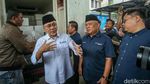 Semringah Zulhas Salurkan Paket Hewan Kurban