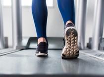 5 Manfaat Jalan Kaki di Walking Pad, Mampu Bakar Ratusan Kalori