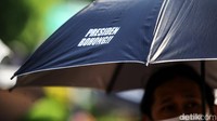 Aksi ini untuk mengkritik rencana revisi UU Polri yang dinilai kurang sejalan dengan nilai-nilai demokrasi.
