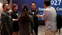 Melihat pertumbuhan investor Indonesia yang sangat pesat dalam beberapa tahun terakhir menjadi peluang yang sangat menjanjikan bagi UOB Kay Hian. Menyadari adanya kebutuhan dari investor Indonesia terhadap aplikasi yang berbeda dan memberikan solusi lengkap untuk berinvestasi di Pasar Modal Indonesia.