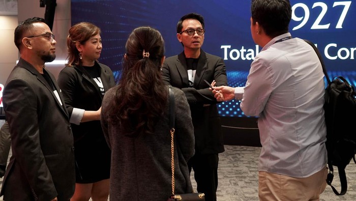 UOB Kay Hian sekuritas memperkenalkan aplikasi online trading sejak tahun 2010 dan kini hadir kembali dengan platform online trading dan mobile trading sistem terkini dan lebih fresh.