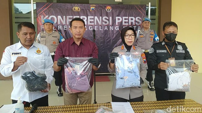 Barang bukti kasus mahasiswa buang bayi di Kota Magelang.