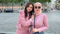 Serba pink ya guys. Foto: instagram Bella Shofie