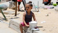 Akibat serangan Israel kini warga Gaza mengalami kekurangan makanan dan terancam kelaparan. 