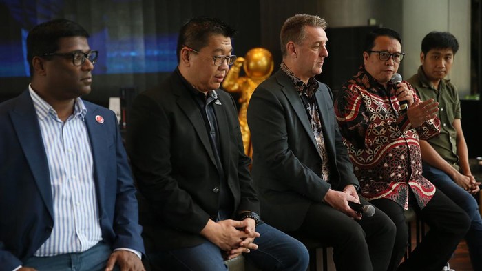 Vertiv (VRT), perusahaan global penyedia infrastruktur digital penting dan solusi berkelanjutan, mengumumkan pembukaan entitas bisnis baru di Jakarta, PT Vertiv Technology Indonesia. Hal ini merupakan langkah strategis untuk merespons meningkatnya permintaan akan solusi infrastruktur digital penting dan berbagai layanan di Indonesia, dimana negara ini merupakan salah satu negara dengan pertumbuhan ekonomi digital paling pesat di Asia Tenggara.