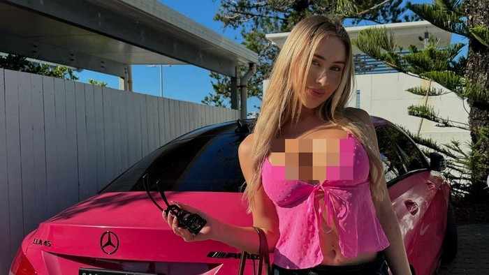 Emily Webb, mengaku sebagai tunawisma seksi.
