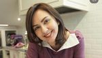 Hangatnya Momen Kulineran Donna Agnesia Bareng Keluarga