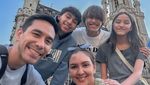Hangatnya Momen Kulineran Donna Agnesia Bareng Keluarga