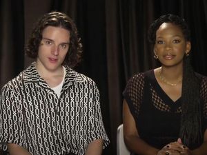 Harry Collet dan Bethany Sempat Terbebani Ekspektasi di House of The Dragon