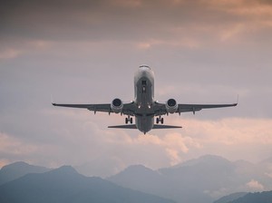 Sangat Tak Biasa, AS Deportasi 8 Warga Palestina dengan Jet Pribadi