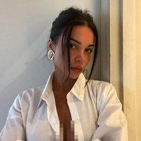 Kabar kencan Cruz Beckham dan Jackie Apostel beredar setelah keduanya terlihat hangout bersama. Dalam foto yang diambil paparazzi, Jackie dan Cruz tampak cukup mesra ketika jalan berdua di Mayfair London beberapa waktu lalu. Foto: Instagram Jackie Apostel