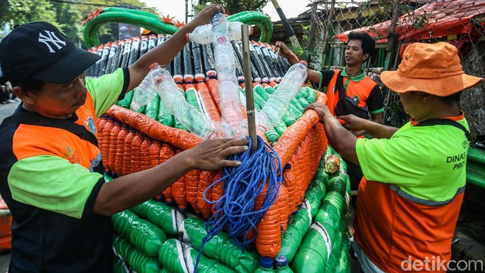 Kapal Sandal Karya Petugas UPS Siap Ramaikan HUT Jakarta